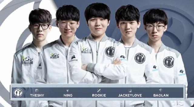 折塑造了他 折塑造了他