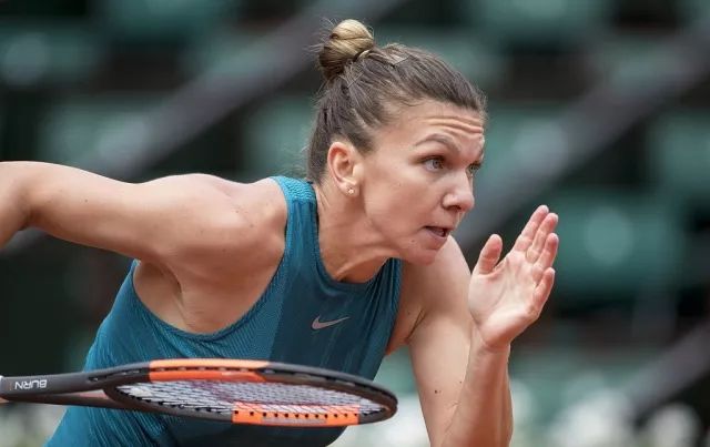 赛季表现突 赛季表现突