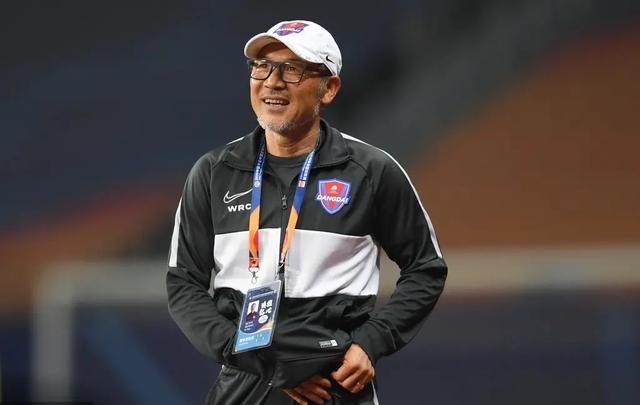 他如大海灯 他如大海灯