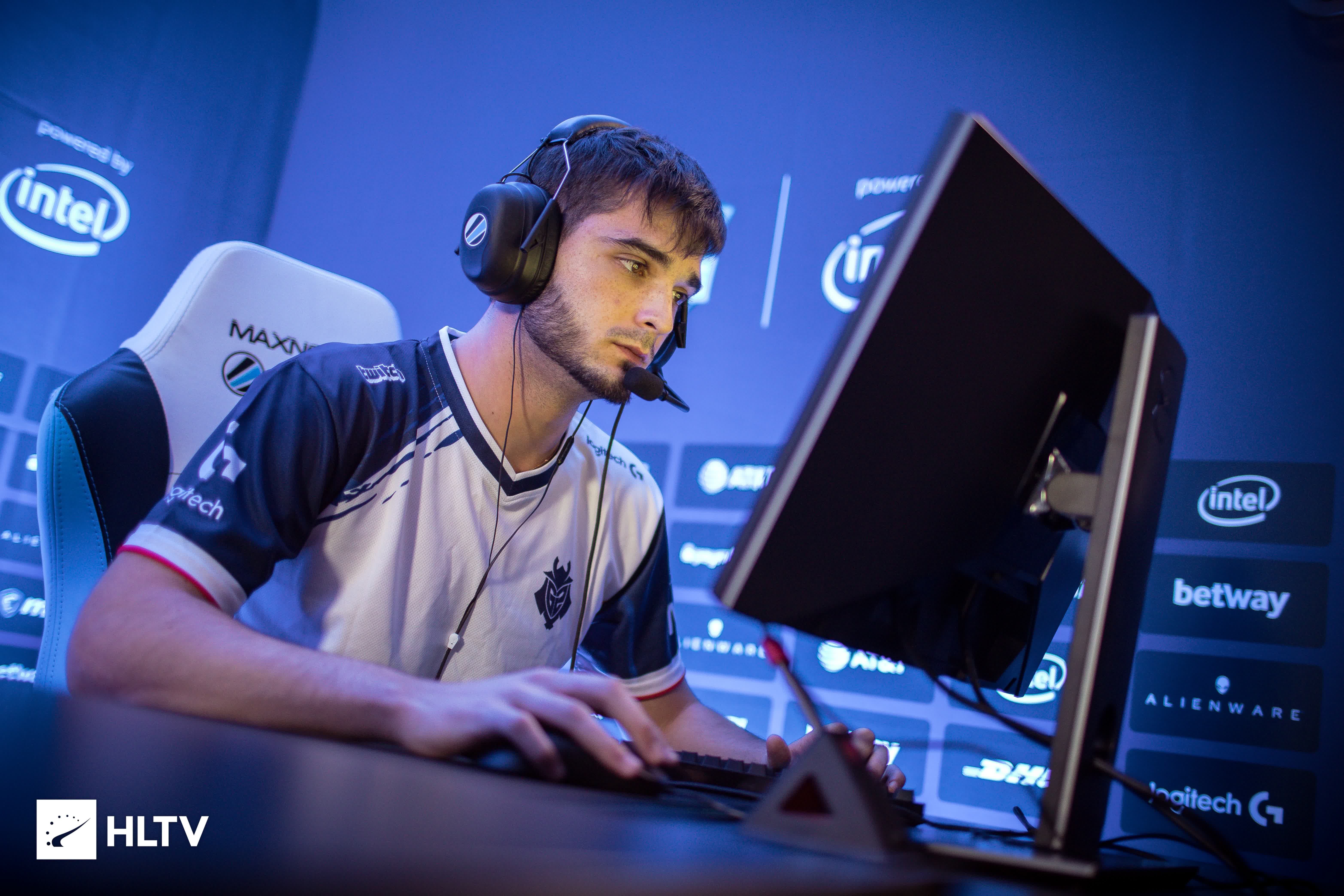 象征着新一 象征着新一