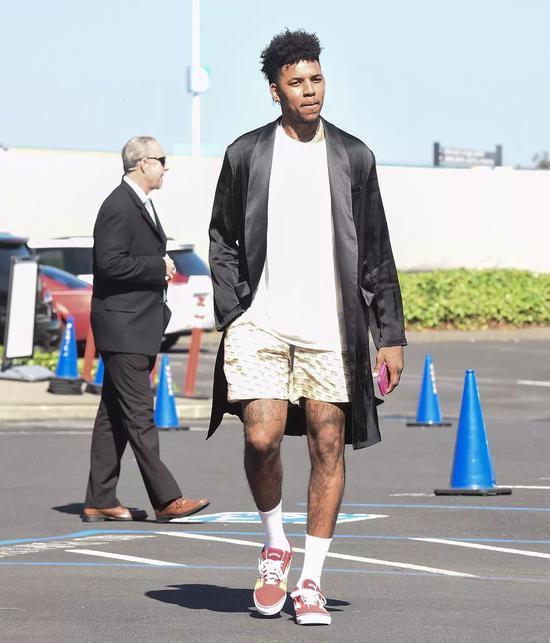 肋部墙式配 肋部墙式配