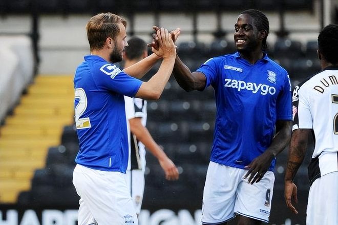 天空体育：埃弗顿3500万+800万镑报价迪布林再次被圣徒拒绝